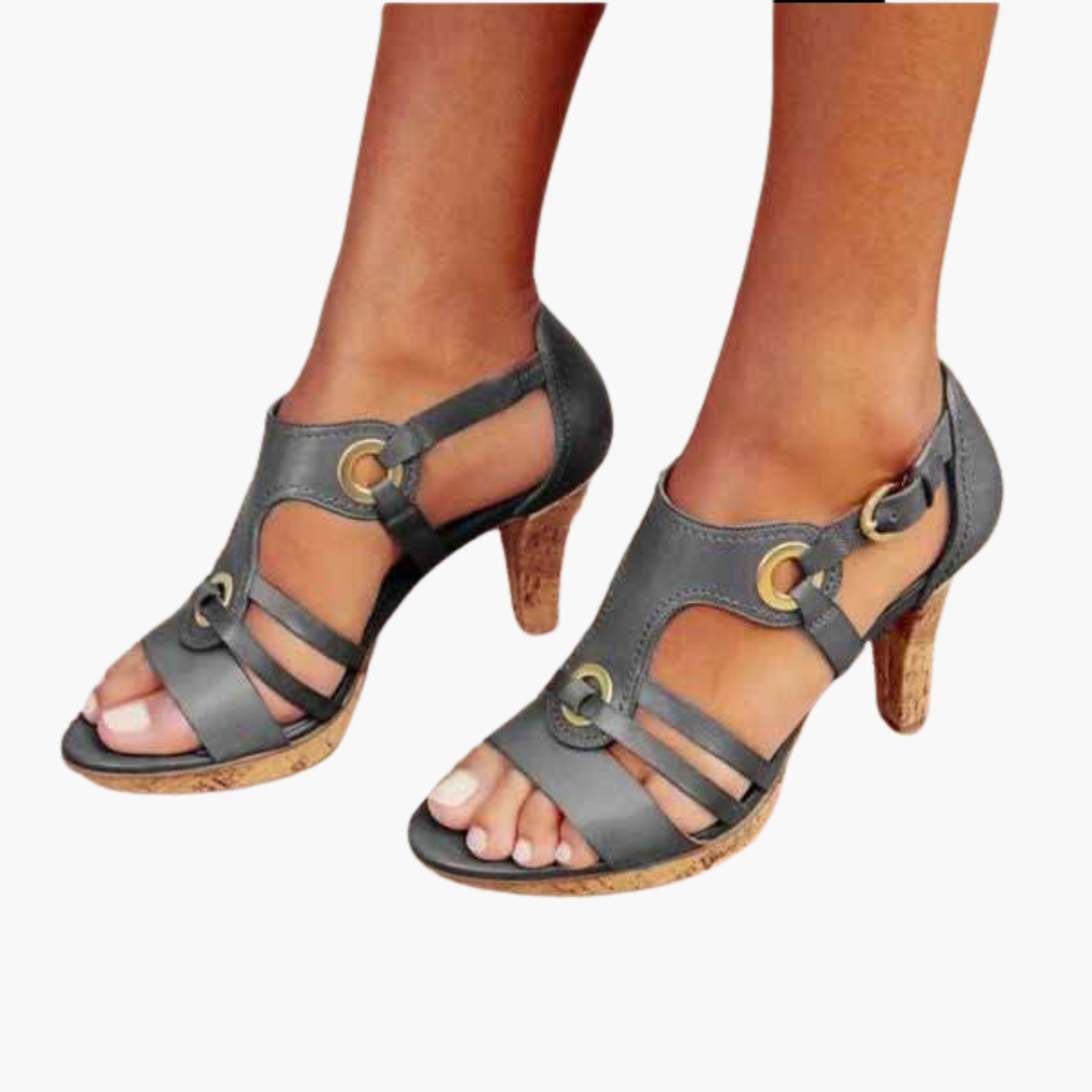 Threadanova | Cruz Sandal